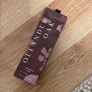 ILLUME Oleander Oak Travel size perfume